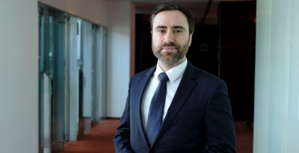 Avelumab como terapêutica de manutenção em doentes com carcinoma urotelial localmente avançado ou metastático