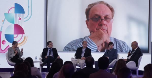 AZ Lung Cancer Summit 2022: os desafios de todas as etapas do doente com cancro do pulmão