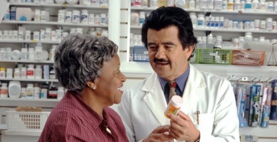 Doente com cancro do fígado: webinar debate efeitos indesejáveis
