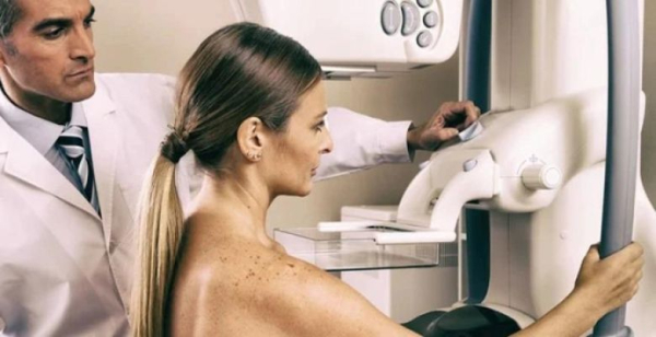 Portugal ultrapassa objetivo europeu de convidar 90 % da população-alvo para rastreio do cancro da mama
