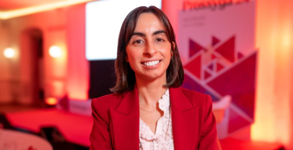 "A abordagem multidisciplinar é algo muito importante, uma vez que aborda não só o tratamento sistémico, mas também o tratamento cirúrgico ou o locoregional, pela radioterapia"