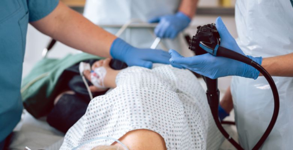 Cancro do estômago: investigadores defendem endoscopia associada a colonoscopia a cada cinco anos